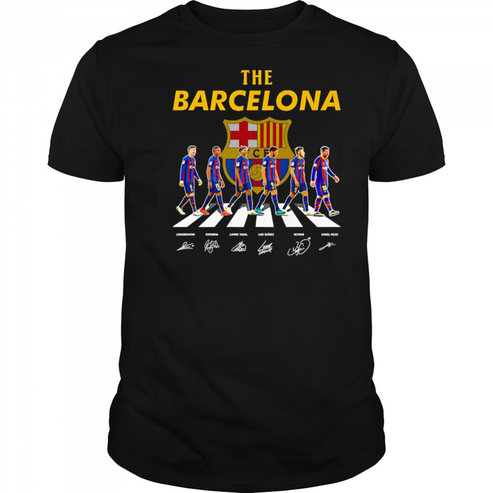 The Barcelona Abbey Road Lewandowski Raphinha and Lamine Yamal signature shirt