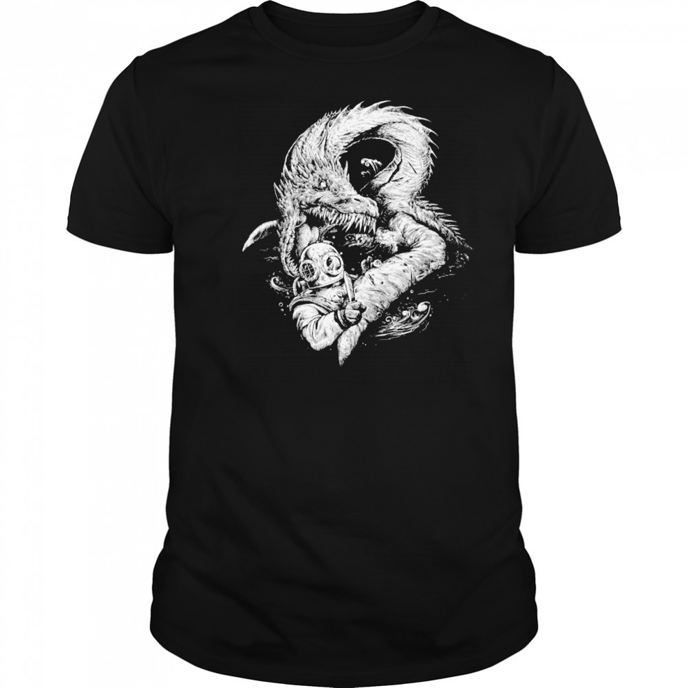 Thè Nèssie Threat Llama T-shirt