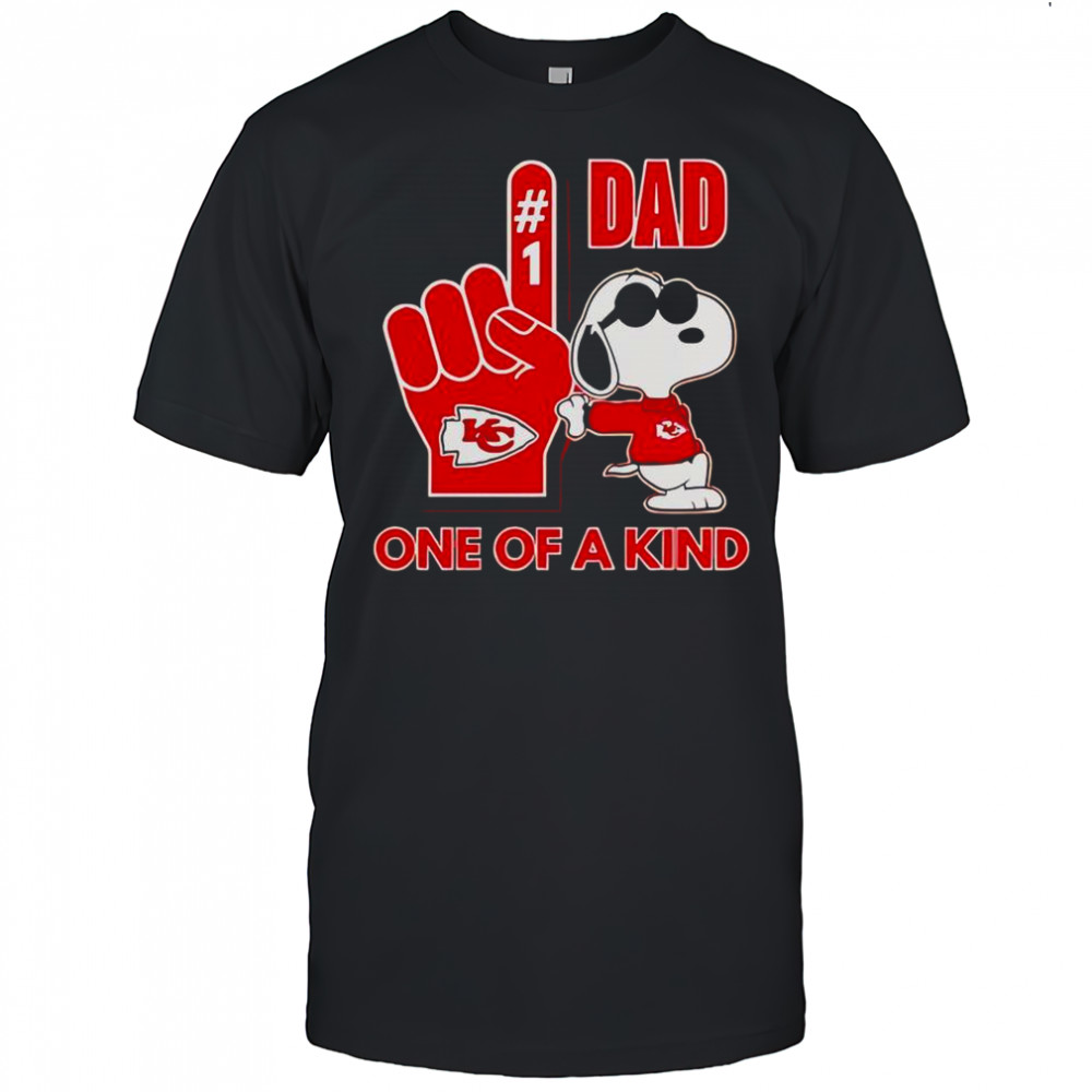 Snoopy Tampa Bay Buccaneers #1 DAD One Of A Kind T-Shirt