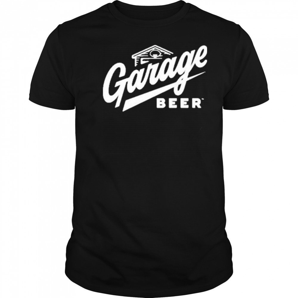 Travis Kelce Wearing Garage Beer T-Shirt
