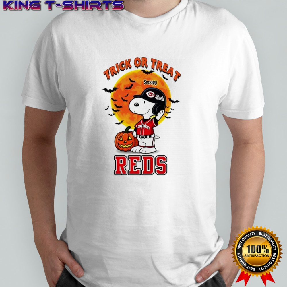 Trick or Treat Cincinnati Reds Snoopy Halloween shirt