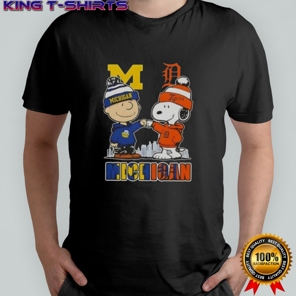 Snoopy And Charlie Brown Michigan Sports Wolverines X Detroit Tigers Skyline T-Shirt
