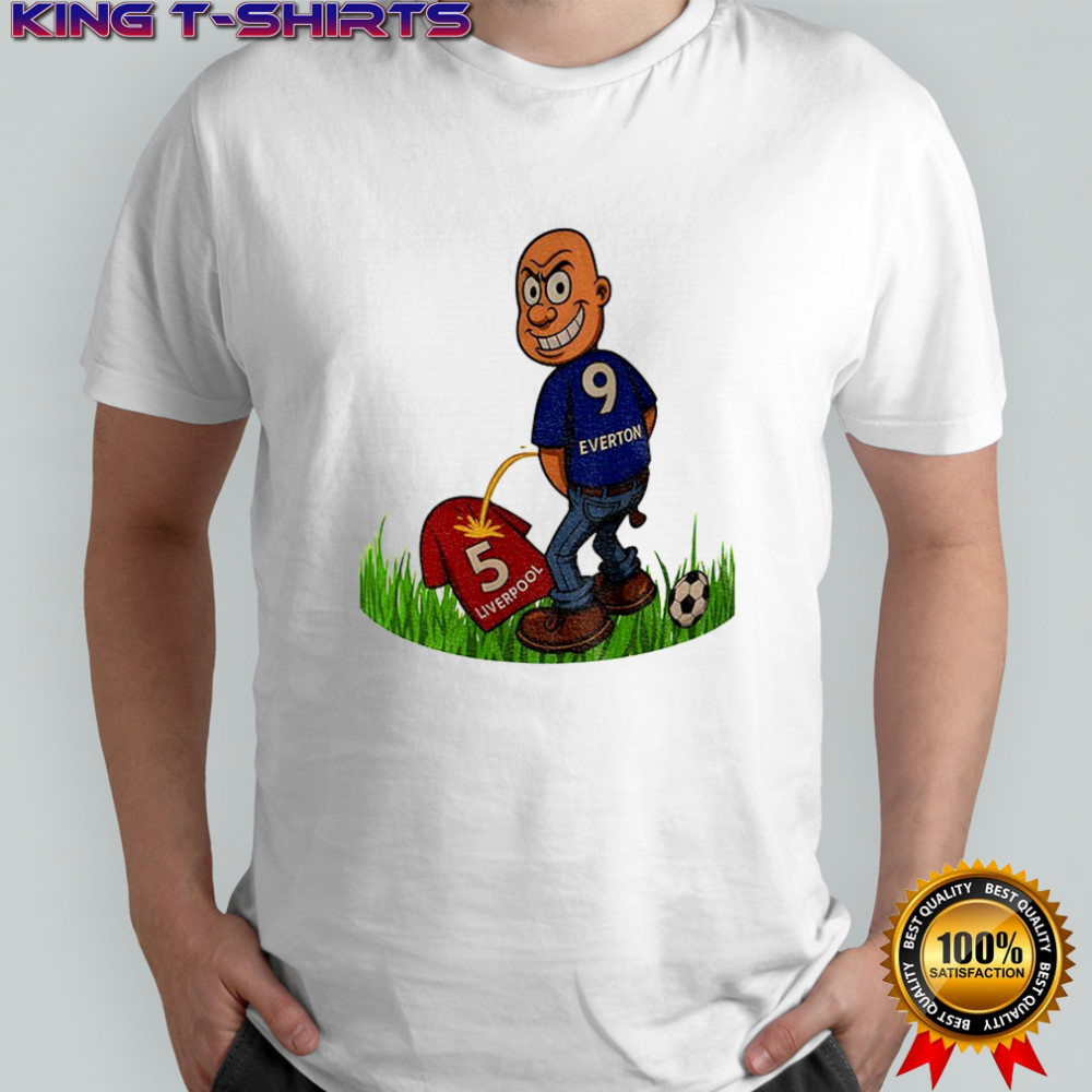 Everton man peeing on Liverpool funny football fan shirt