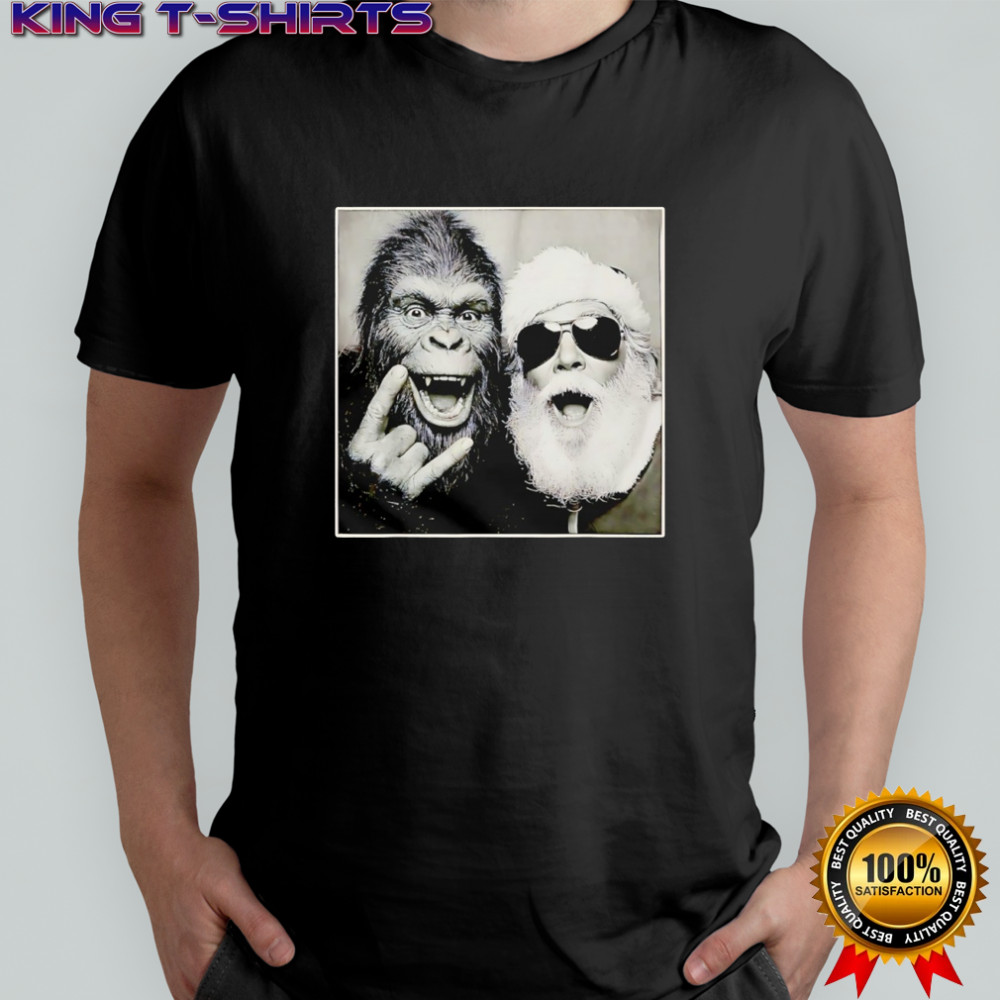 Santa Claus Selfie Bigfoot Christmas Sasquatch Rock shirt