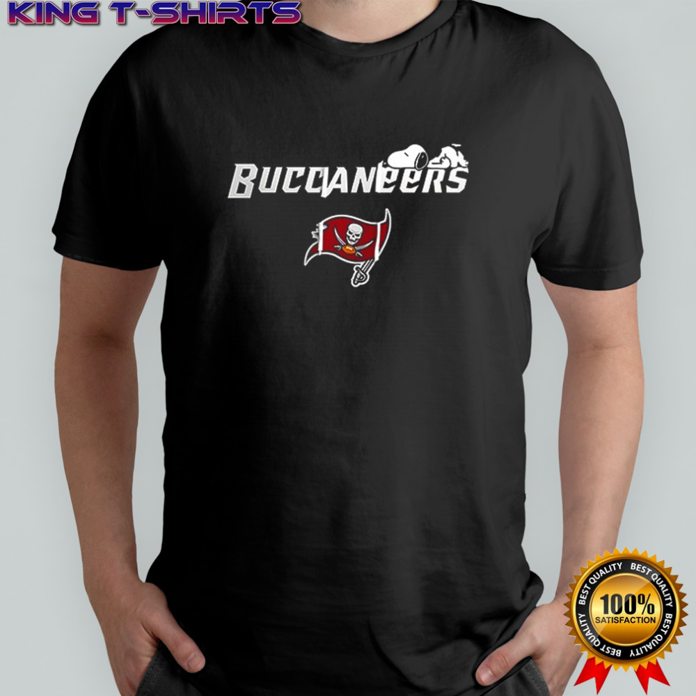 Tampa Bay Buccaneers x Snoopy shirt