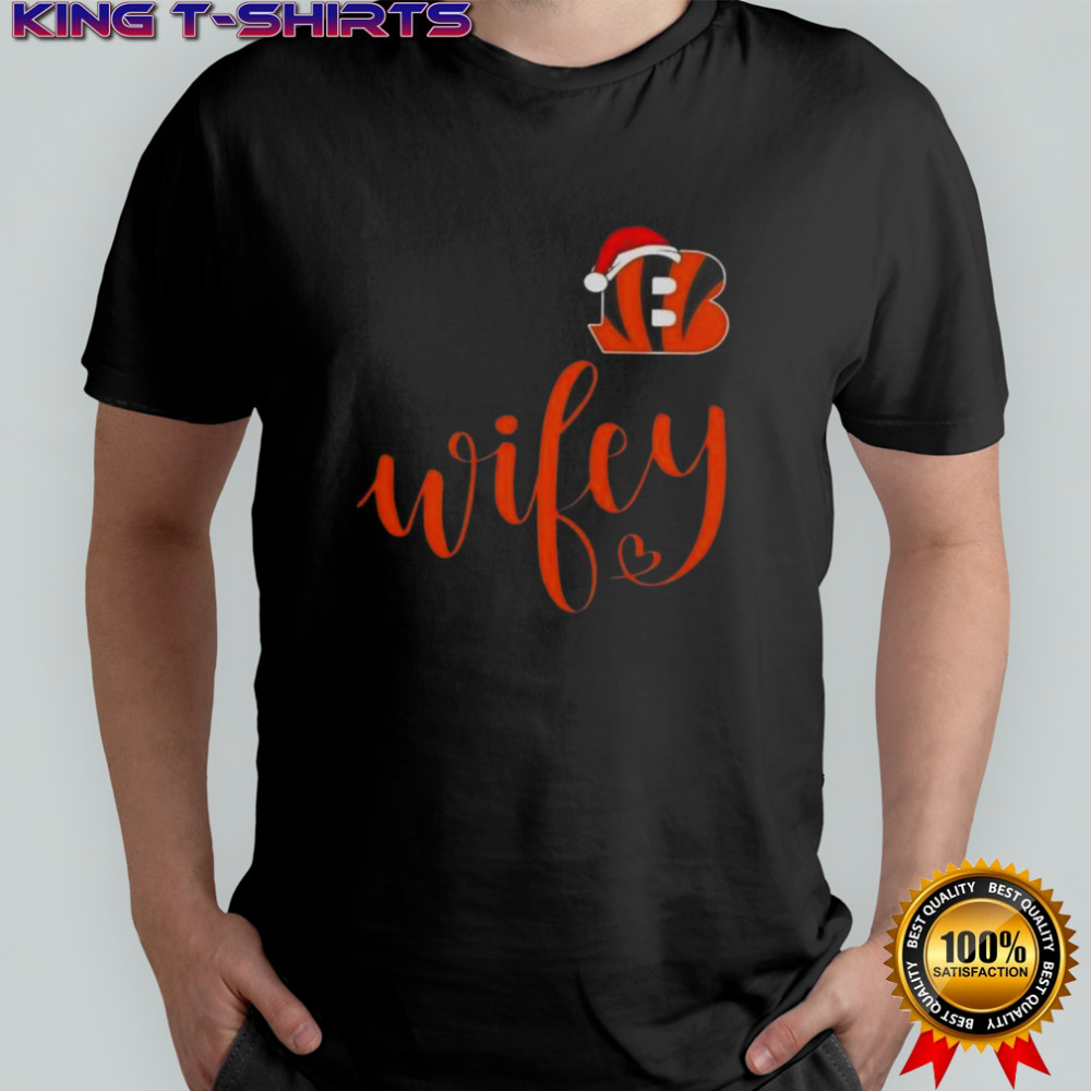 Wifey Cincinnati Bengals Santa Hat Merry Christmas T-Shirt